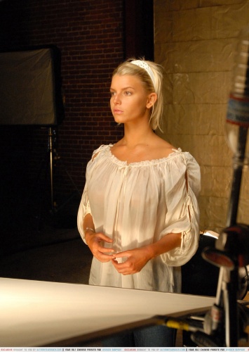 005.jpg